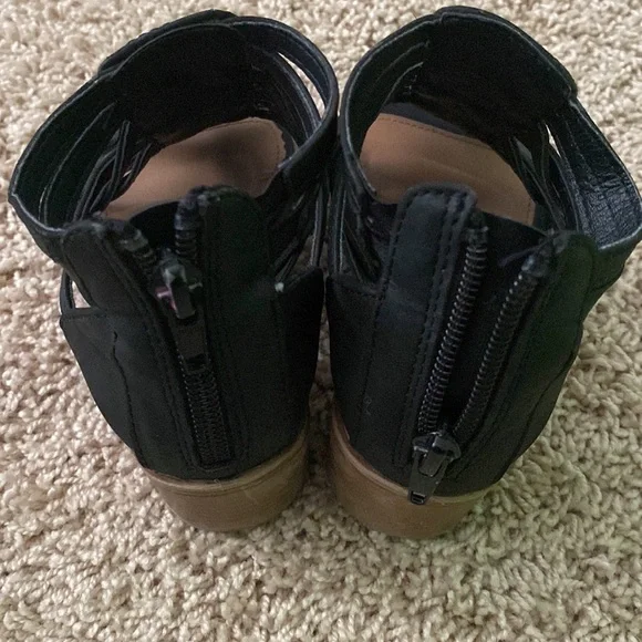 JUSTICE girls sandals. Size 12 - Picture 3 of 3